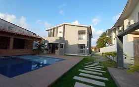Apartamento no Forte Orange - Itamaraca, pé na areia de frente para o mar